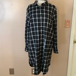 Wildfang Urban Outfitters Essential Black White Plaid Long Shirt Dress Medium 8